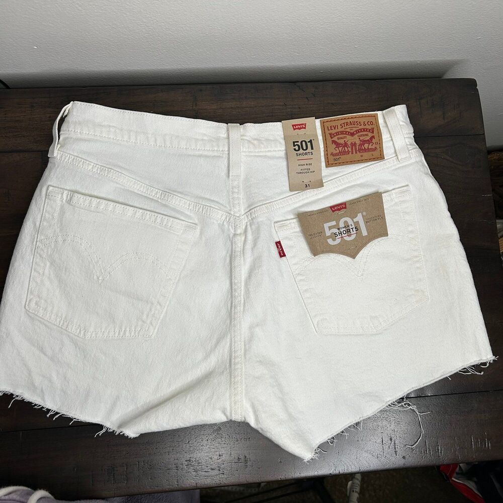 New Levi's 501 high rise white shorts - Picture 2 of 10